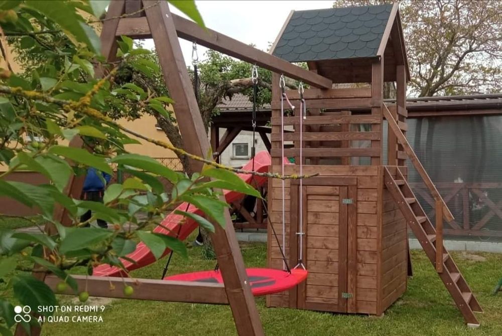 Drewniane place zabaw