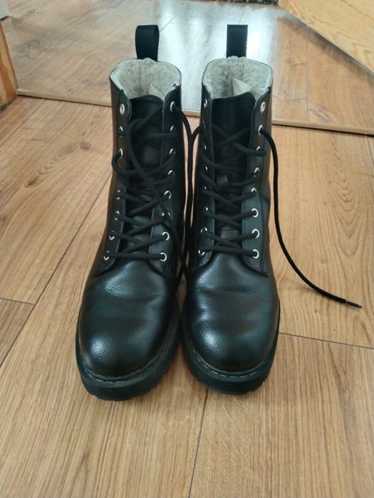 Buty damskie sznurowane H &M. Rozmiar 38