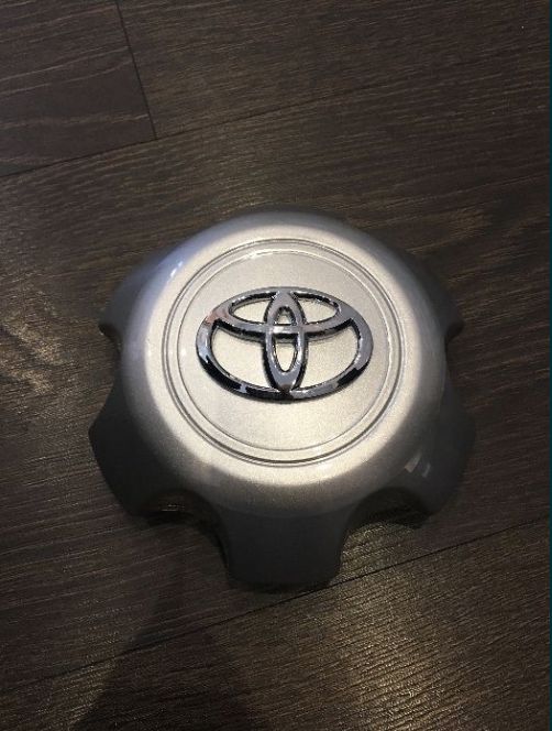 Колпачки заглушки на диски Toyota Prado 150