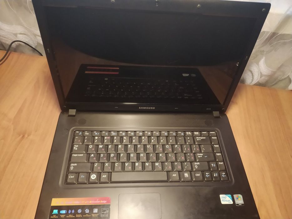Ноутбук Samsung R519