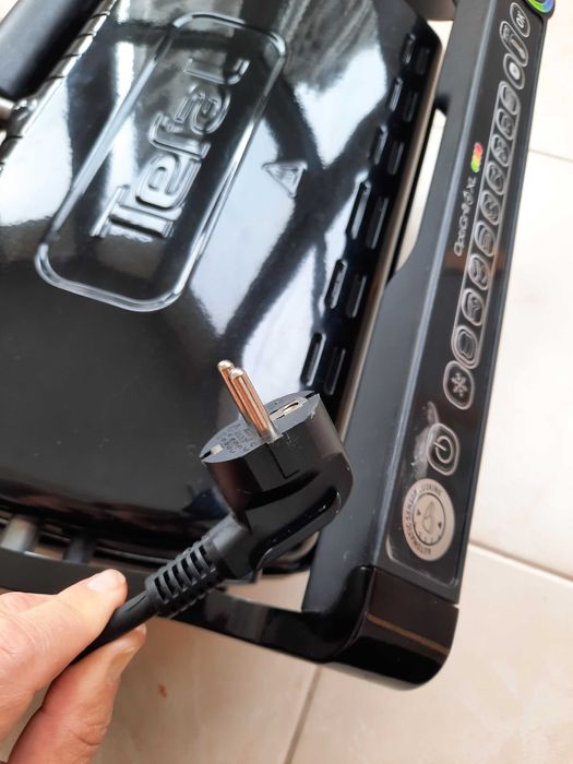 Гриль Tefal майже новий