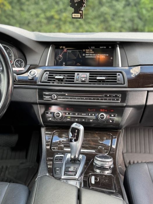 BMW F10 528i 245km xDrive 2015r LUXURY LINE