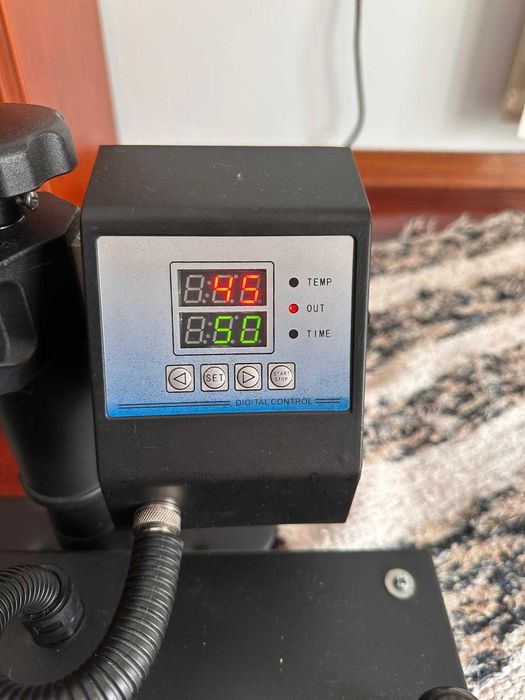 Máquina de sublimação por transferência para t-shirts