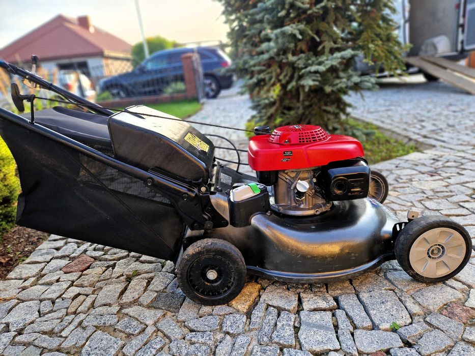Kosiarka spalinowa HONDA IZY HONDA 5,5KM - napęd łopatki - po SERWISIE