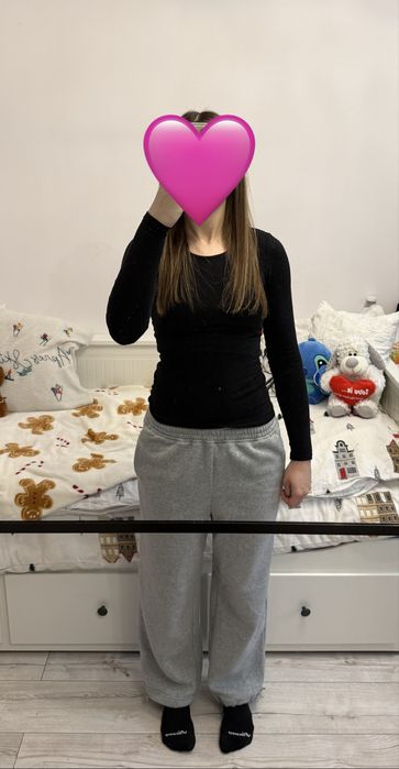 Szare uniwersalne dresy