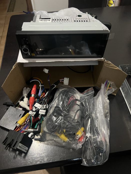 2 radios novos em caixa 1din