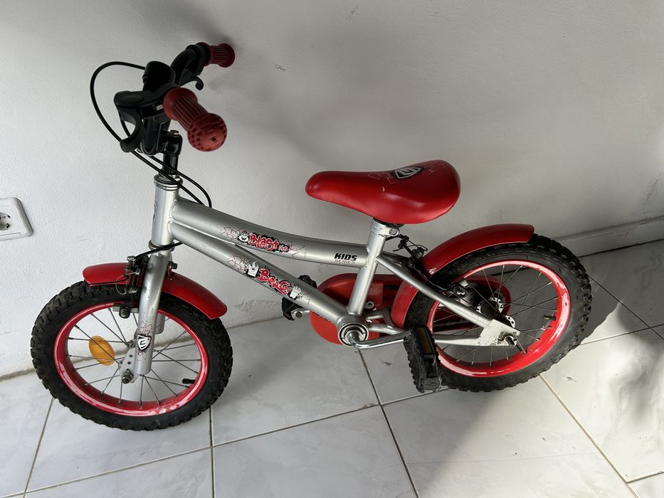 Bicicleta Infantil 14" em Bom Estado
