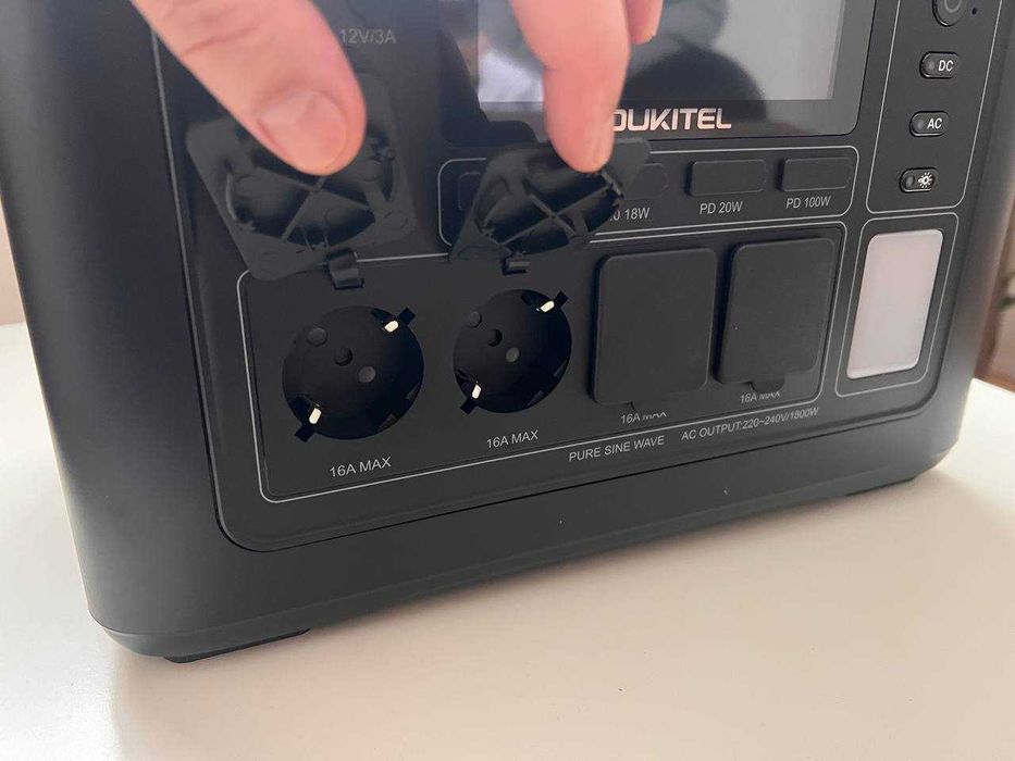 Зарядна станція Oukitel P1000E Plus 1800 Вт / 1024 Вт