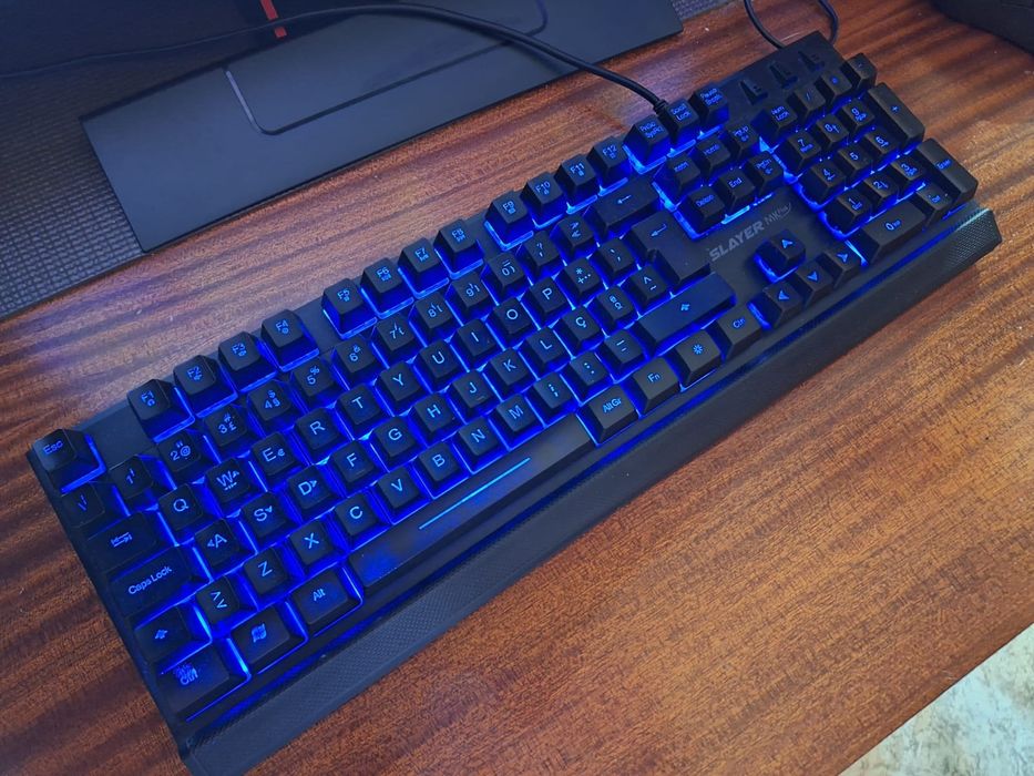 Teclado Gaming
Bom estado
Completamente funcional!