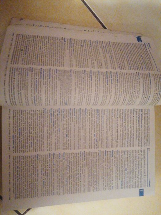 Vendo Dicionário64750946716547124