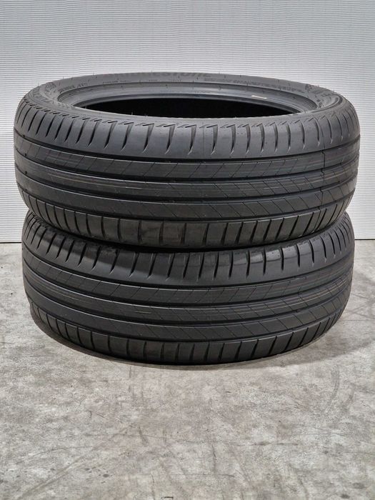 [Como Novos] 2 Pneus 235/50R19 BRIDGESTONE (MO)