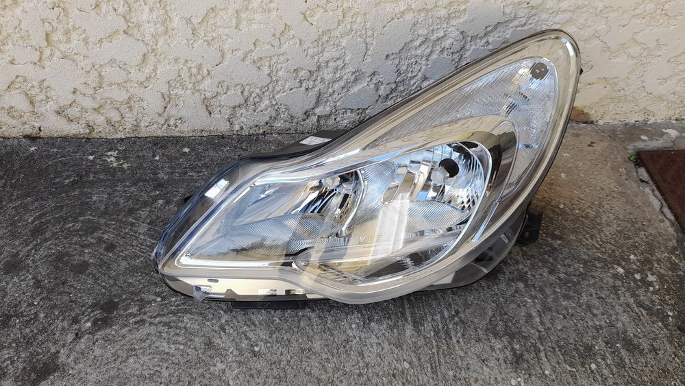 Otica Lado Esquerdo  Opel corsa D