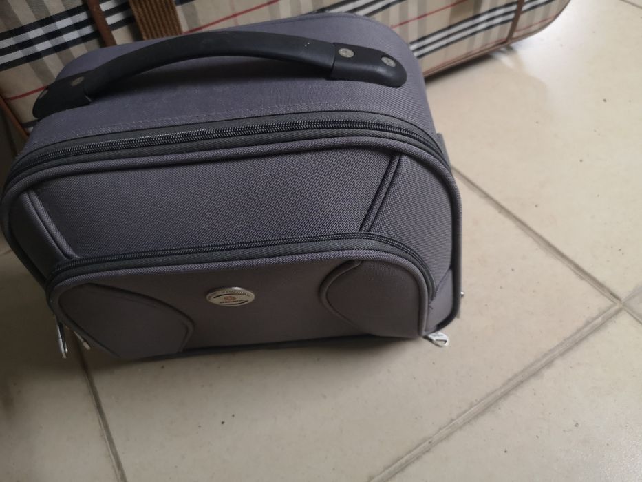 Malas de viagem diversas