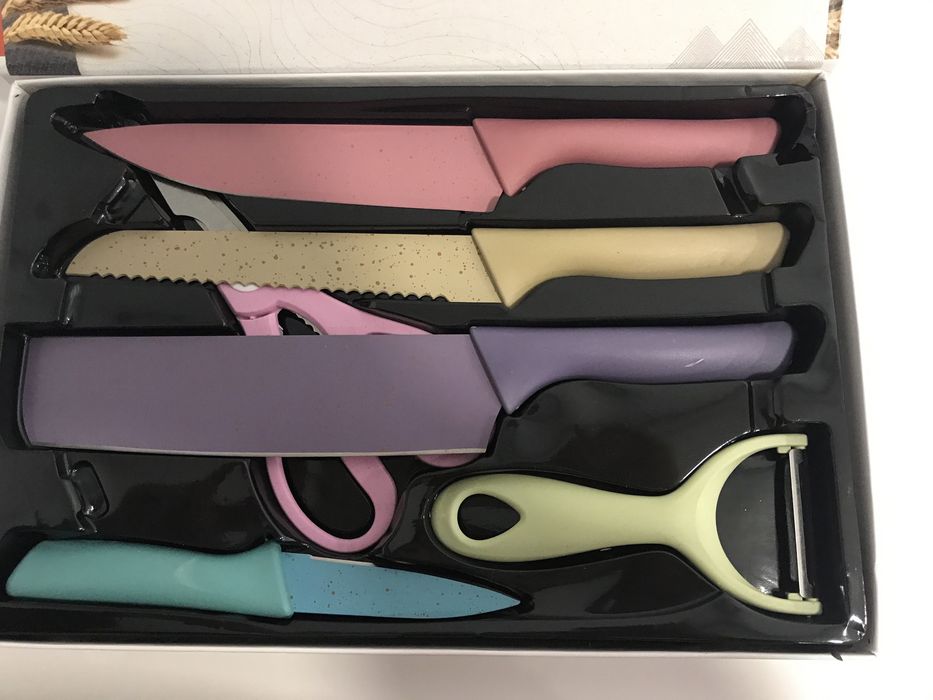 Conjunto de facas novo a estrear