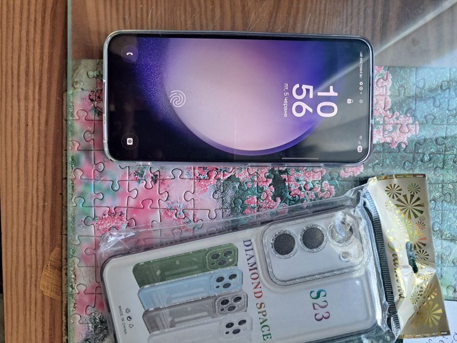Продам самсунг s23  офіційний