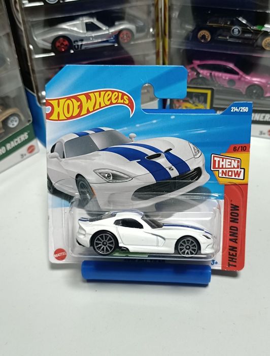 Hot Wheels 2013 SRT Viper