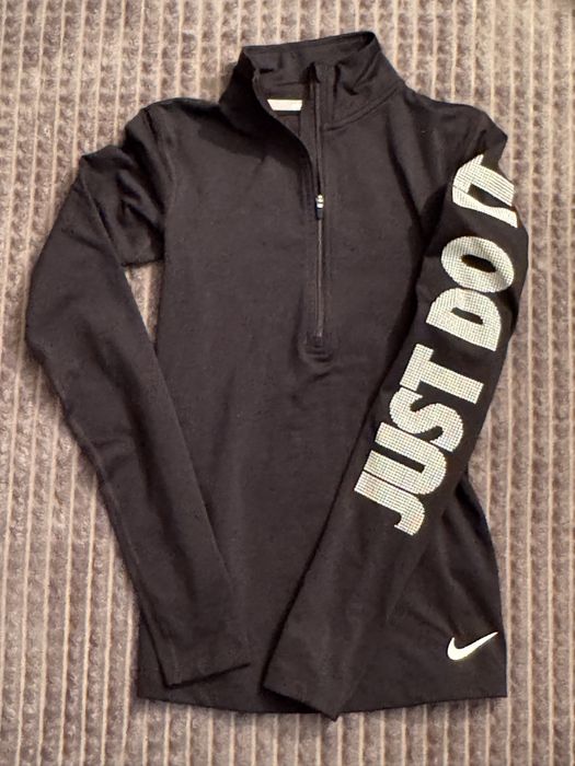 Спортивная кофта Nike