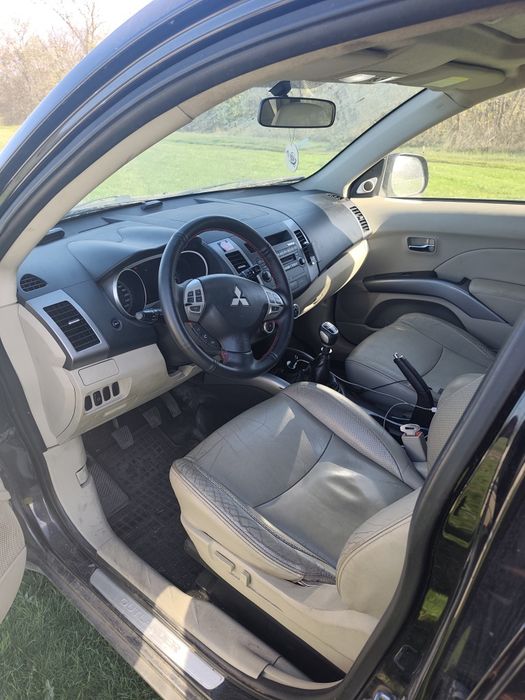 Mitsubishi outlander XL 2.0TDI 4x4
