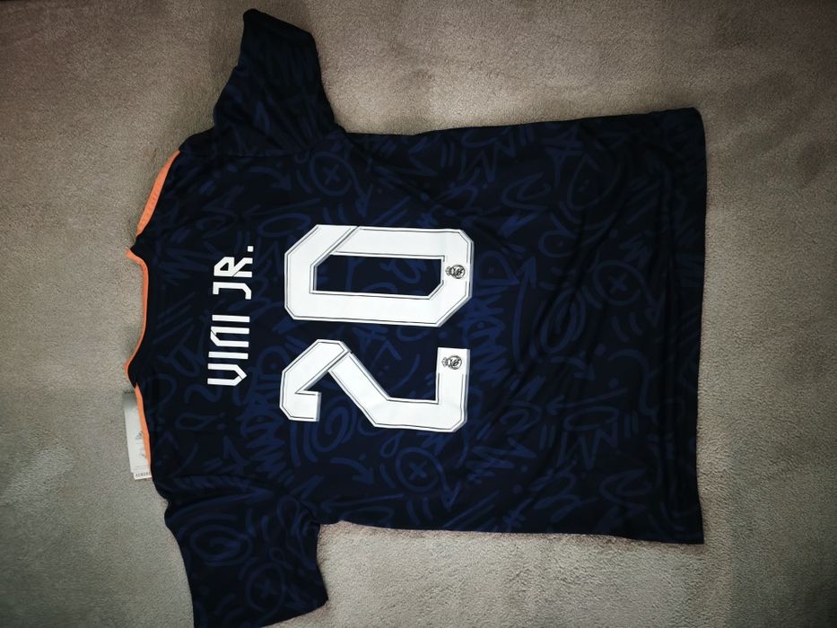 Camisola Real Madrid alternativa 21/22(Vini Jr)