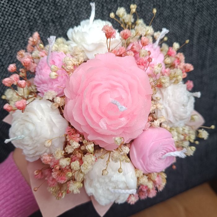 Flowerbox z świec sojowych i gipsówki