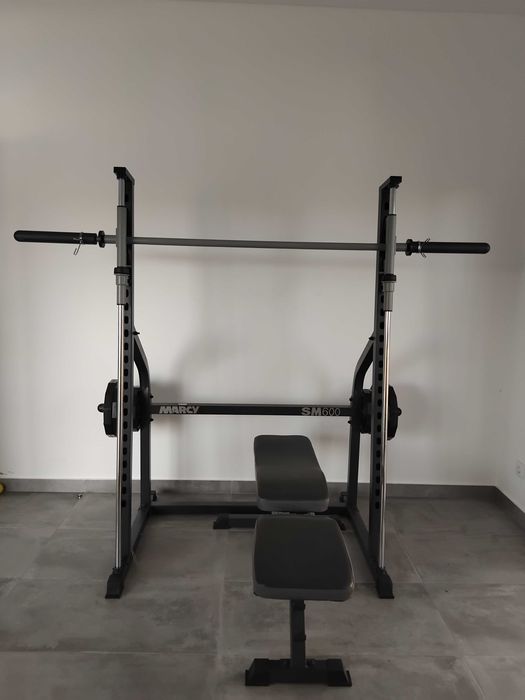 2 máquinas de musculação