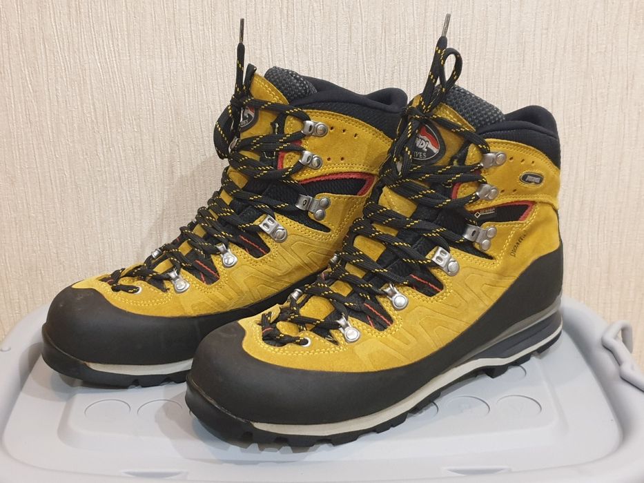 Трекінгові черевики Meindl Air Revolution 3.5 ( 3934-85): 2 200