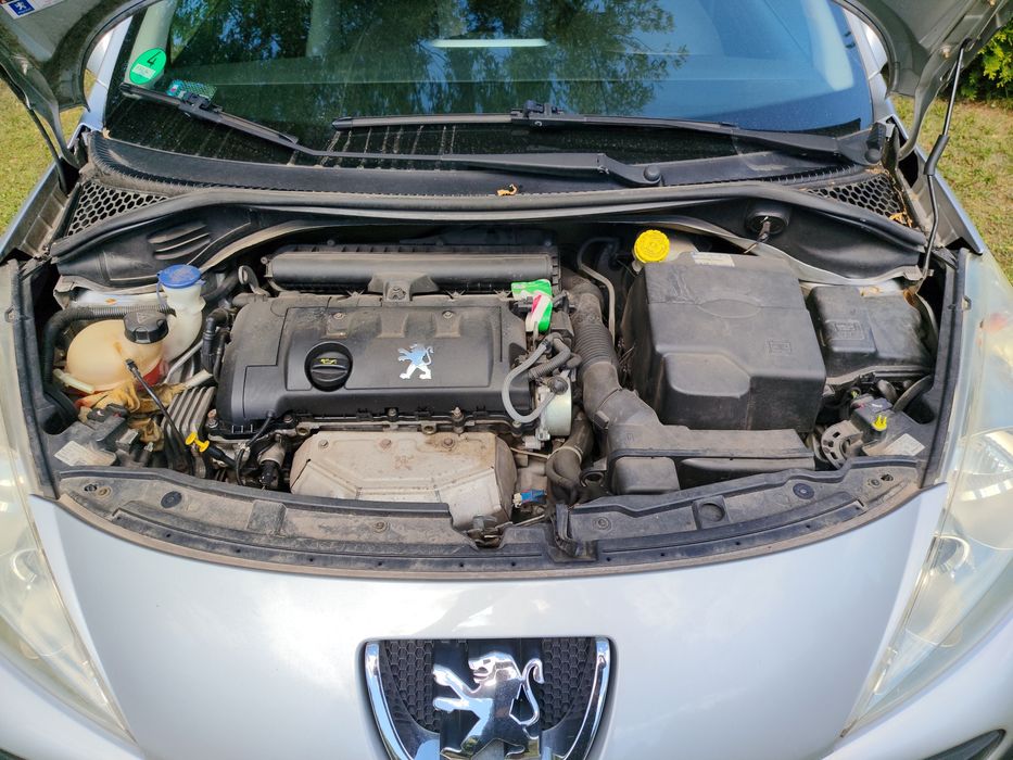 Peugeot 207 1.4 benzyna
