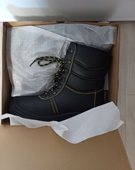 Męskie buty zimowe ocieplane wysokie Reis 45