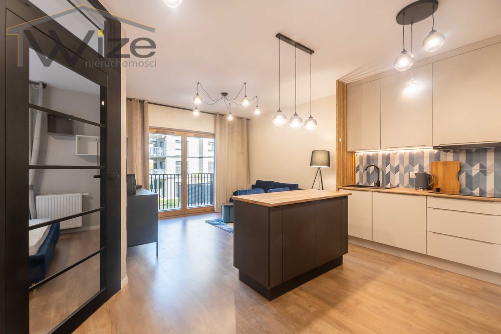 2 pok. apartament w Śródmieściu + hala garażowa