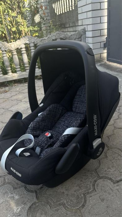 Автокрісло maxi-cosi