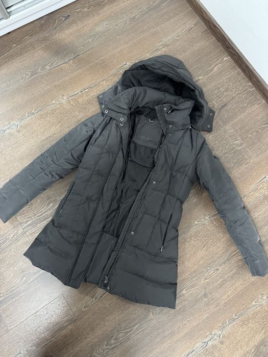пухова куртка Zara