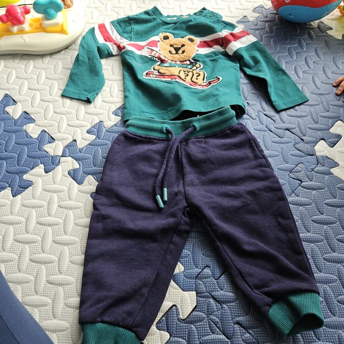 Komplet Guess 6/9 miesięcy