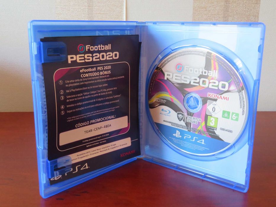 Jogos FIFA e PES PS4