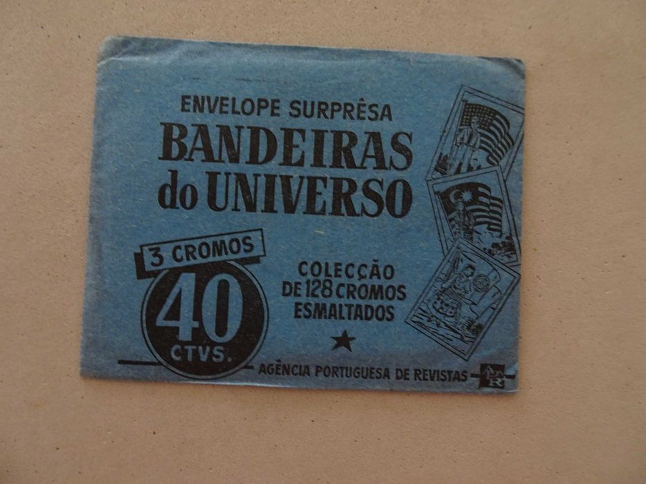Carteira de cromos fechada Bandeiras do Universo