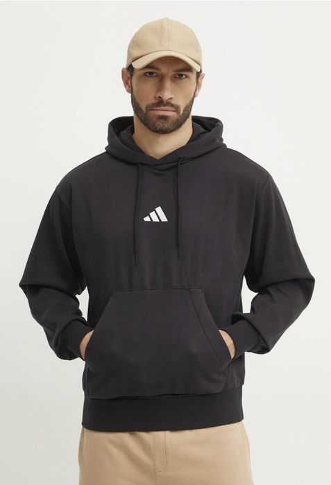 Худи черное Adidas Feelcozy