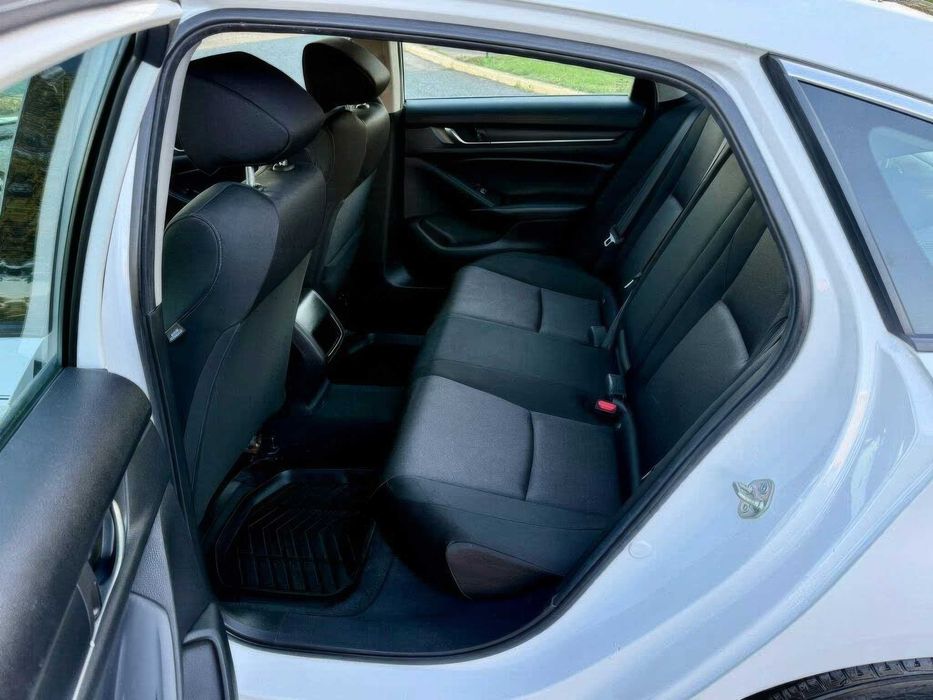 Honda Accord Hybrid      2019