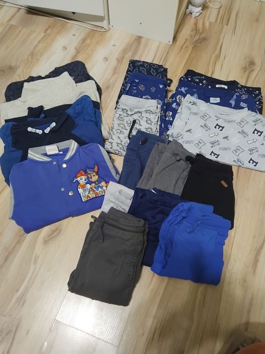 Bluzy I spodnie rozmiar 134