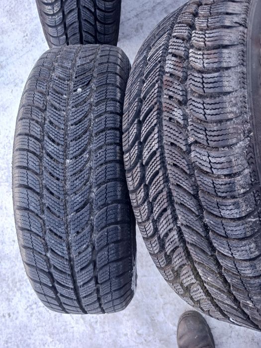 Opony ZIMOWE DĘBICA Frigo 2 195/65 R15 8,5mm kpl. 4szt
