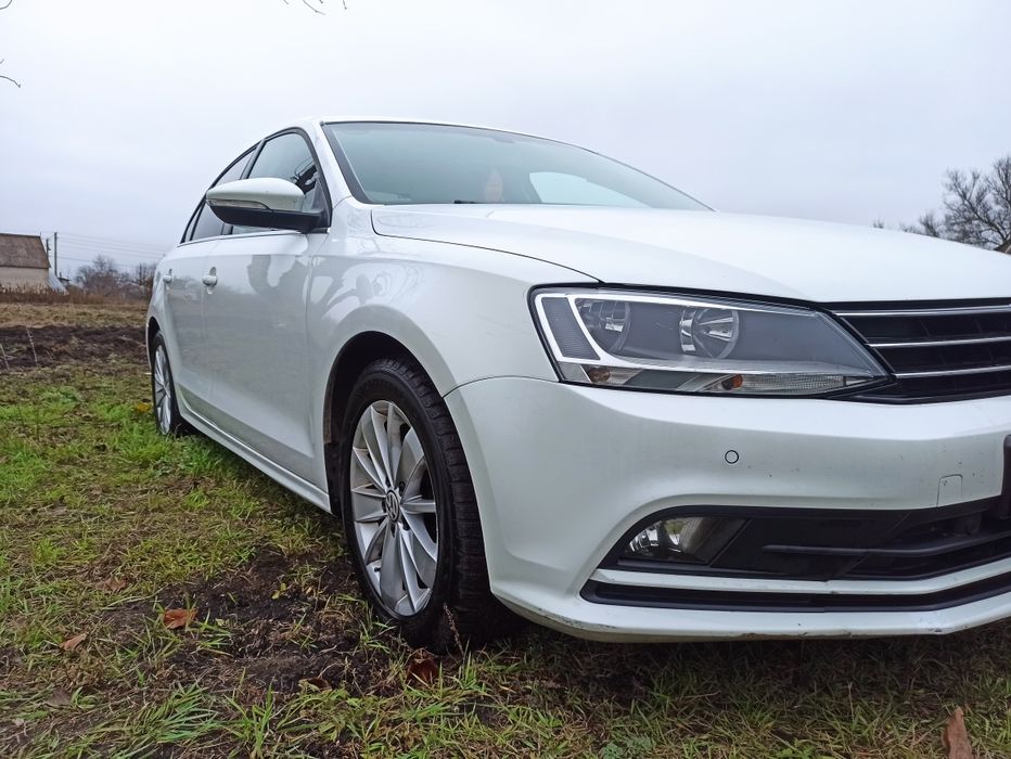 Volkswagen Jetta 2016, 1,6tdi, МКПП, максимальна комплектація, без ДТП