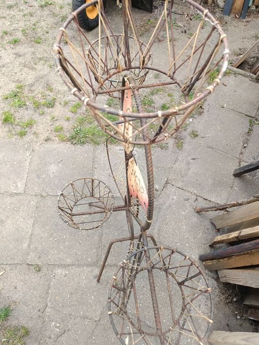 Kwietnik stojak na kwiaty