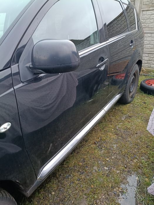 Peugeot 4007 drzwi 4HK. Części