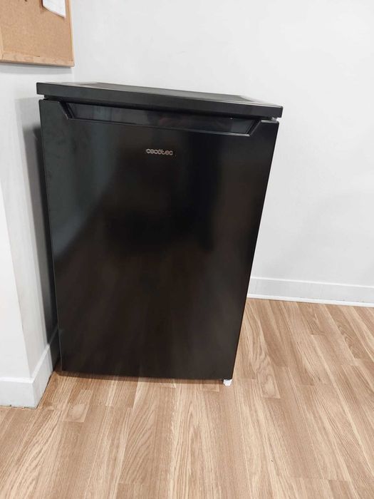 Mini Frigorifico 107L Preto - CECOTEC Frigobar Geladeira