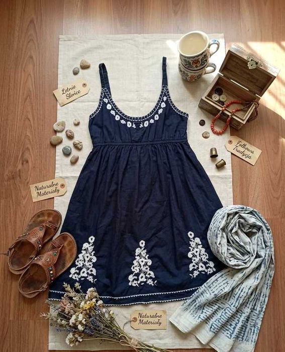 Bawełniana Sukienka Boho KappAhl 36/38 – Haft Kwiaty