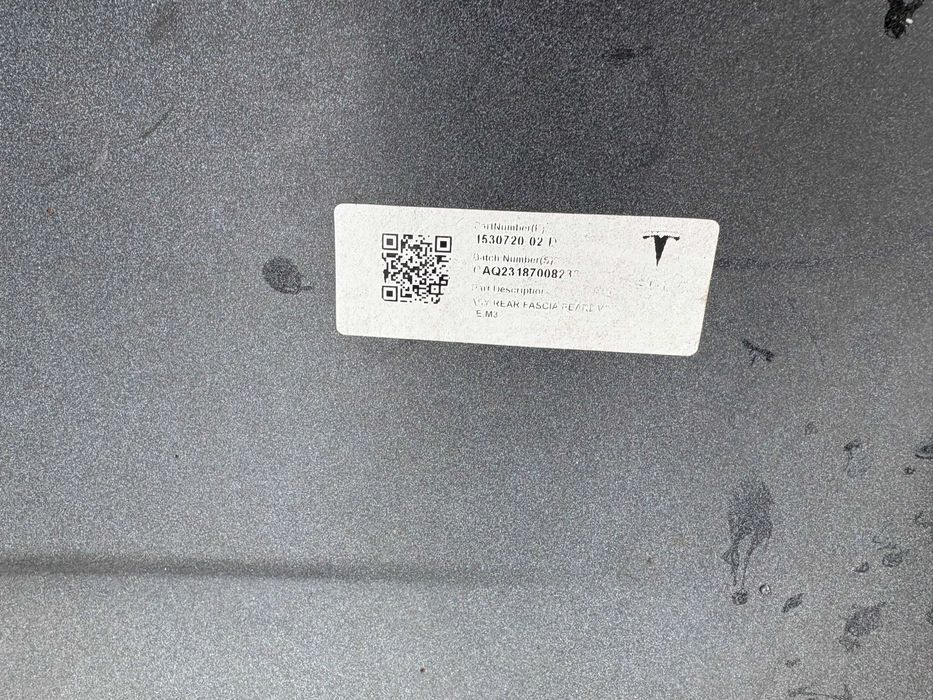 Бампер задній Tesla Model 3 2021 без парктроніка