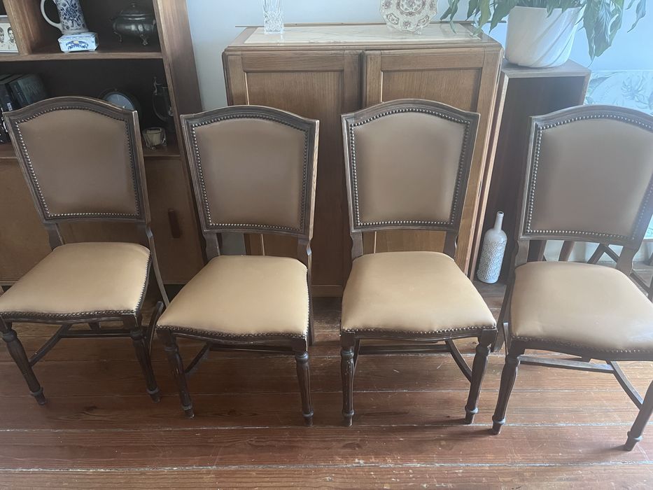 4 Solid Wood Chairs for Restoration