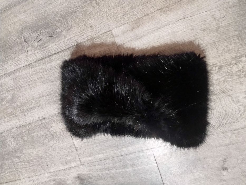 Futrzany szalik ZARA accessories