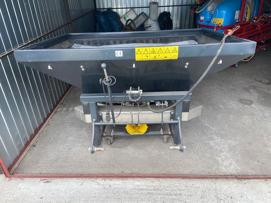 Rozsiewacz nawozu agrotm 600