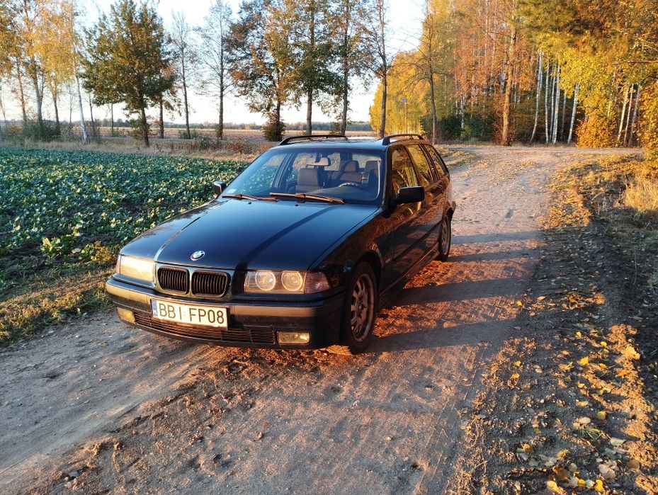 BMW e36 323i Touring