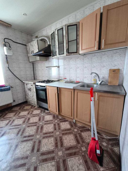 Продаж просторої 4 кім квартири