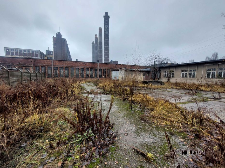 Działka przemysłowa z halą